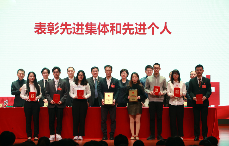 1227212937.gif 1227212937.gif